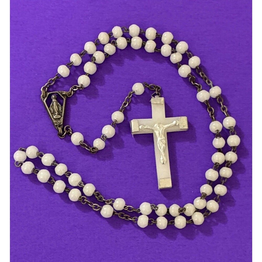 Vtg White Round Glass Beads Petite Rosary, Virgin Mary, ITALY, Jerusalem 14”